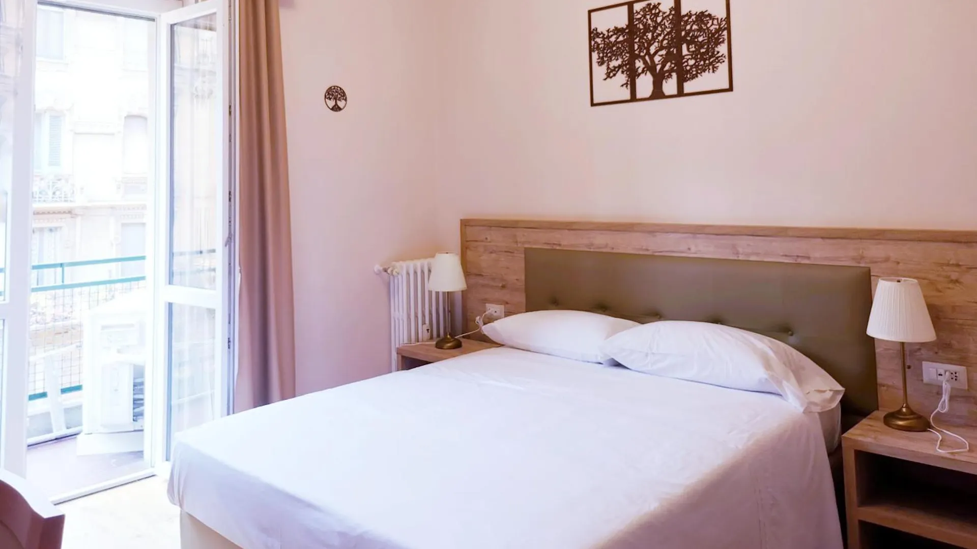 Guest house Guesthouse Central Station Group - Via Ponte Seveso 18 Milan