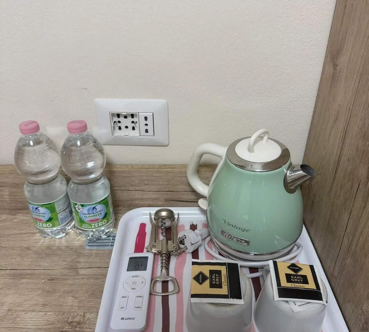 Guesthouse Central Station Group - Via Ponte Seveso 18 Milan 0*,  Italy