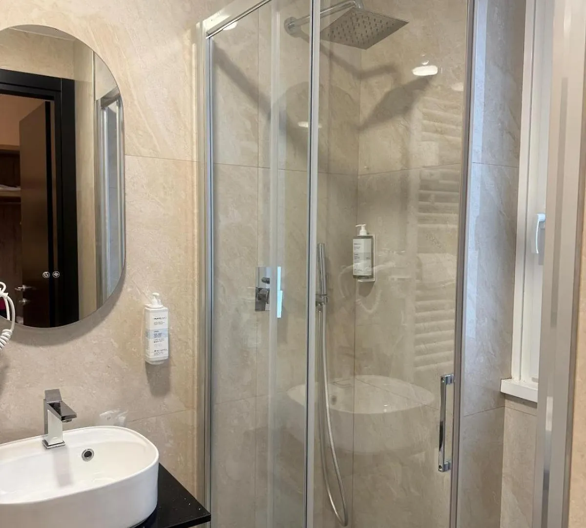 Guesthouse Central Station Group - Via Ponte Seveso 18 Milan Guest house